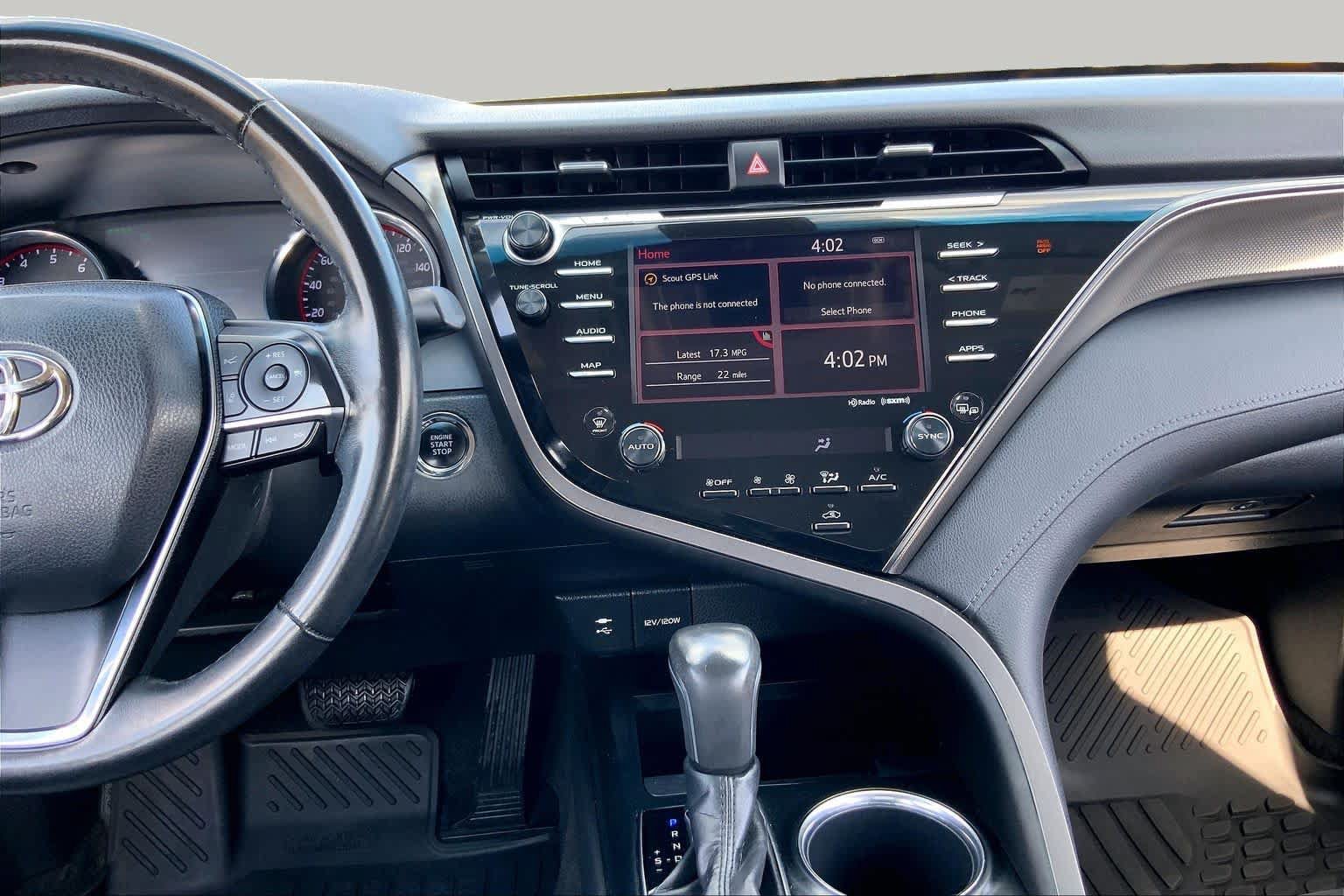 Used 2019 Toyota Camry XSE FWD image 7