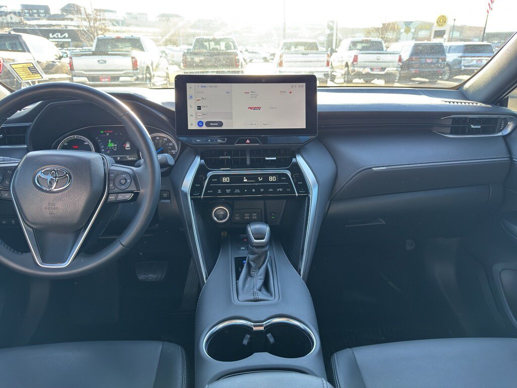 Used 2024 Toyota Venza Nightshade AWD/4WD image 12