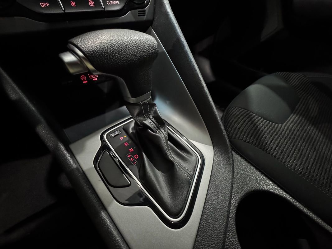 Used 2019 Kia Niro LX image 20