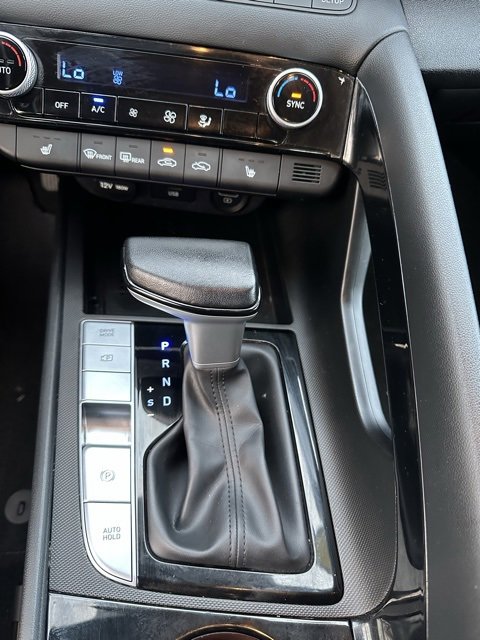 Used 2023 Hyundai Elantra Limited image 14