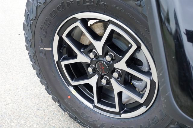 New 2026 Jeep Wrangler Unlimited Rubicon w/ Technology Group image 12