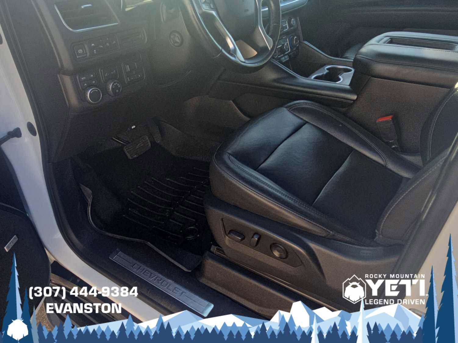 Used 2021 Chevrolet Suburban LT w/ LT Signature Package image 9