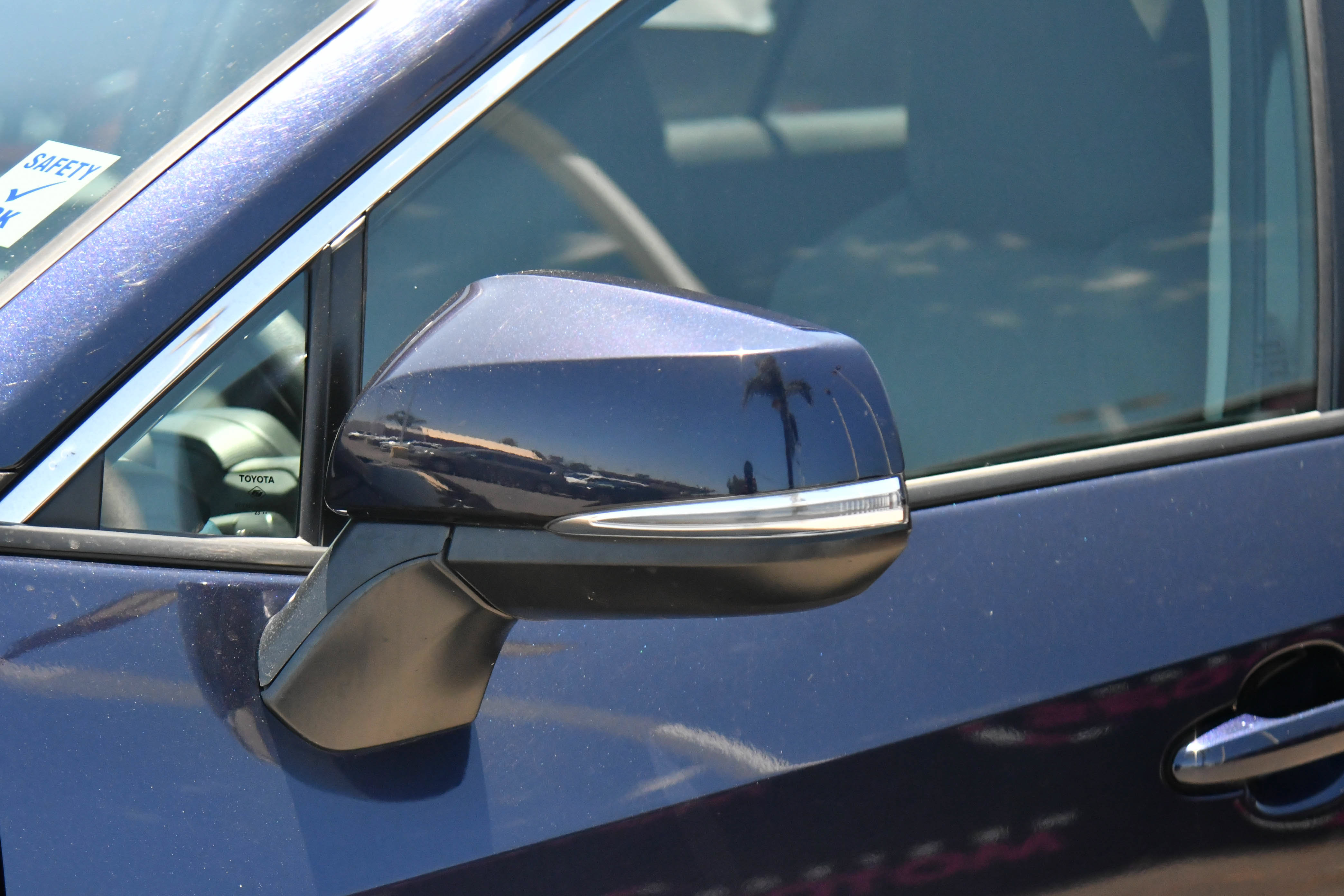 Used 2024 Toyota RAV4 XLE FWD image 13