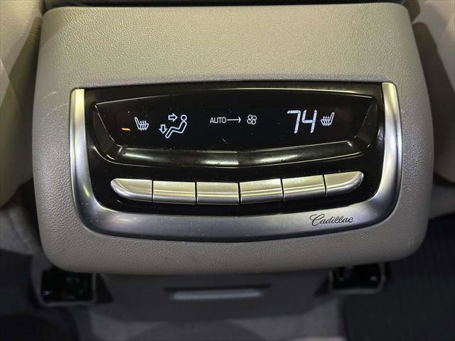 Used 2023 Cadillac XT6 Premium Luxury image 12