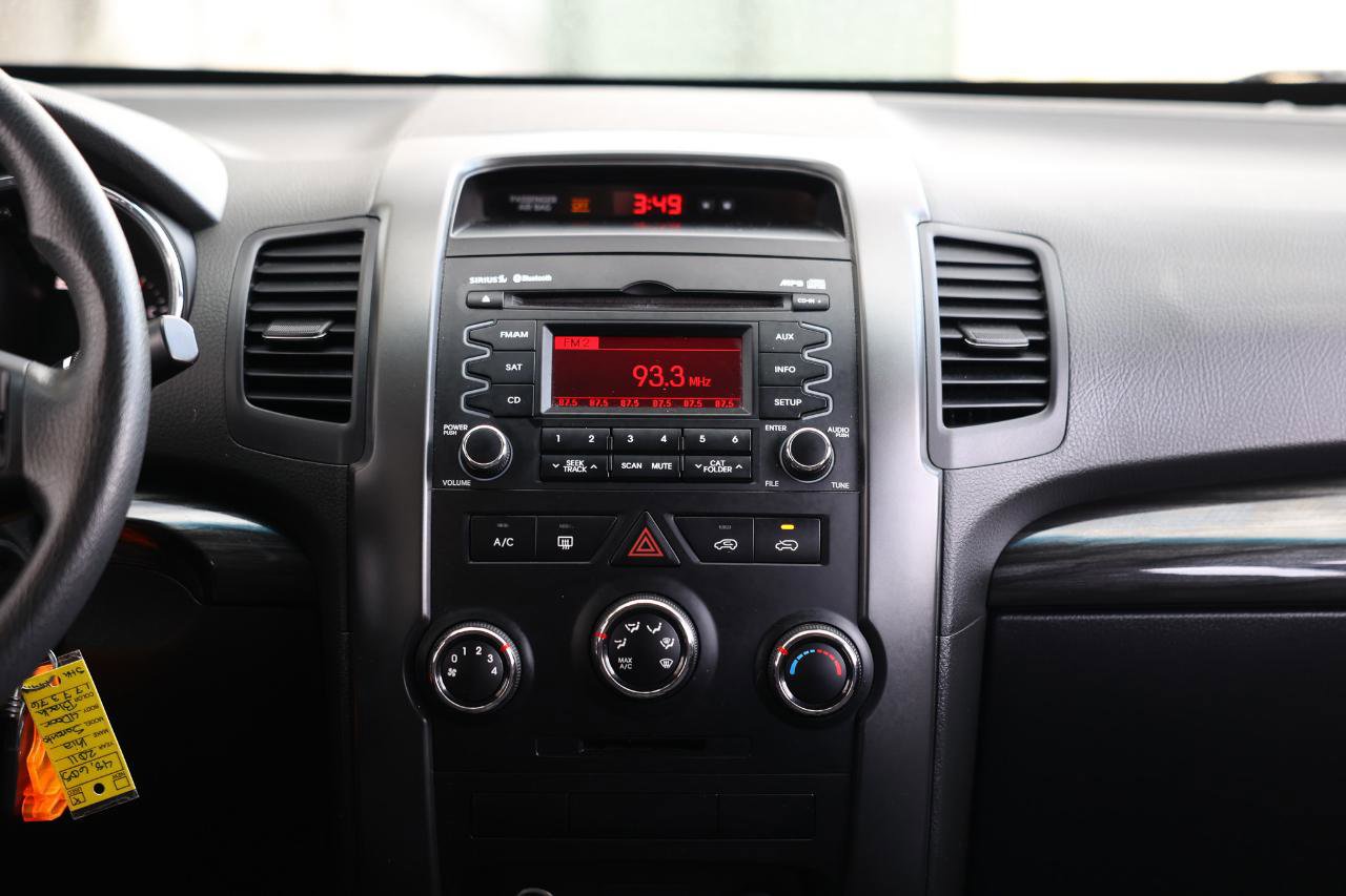 Used 2011 Kia Sorento 2WD image 34