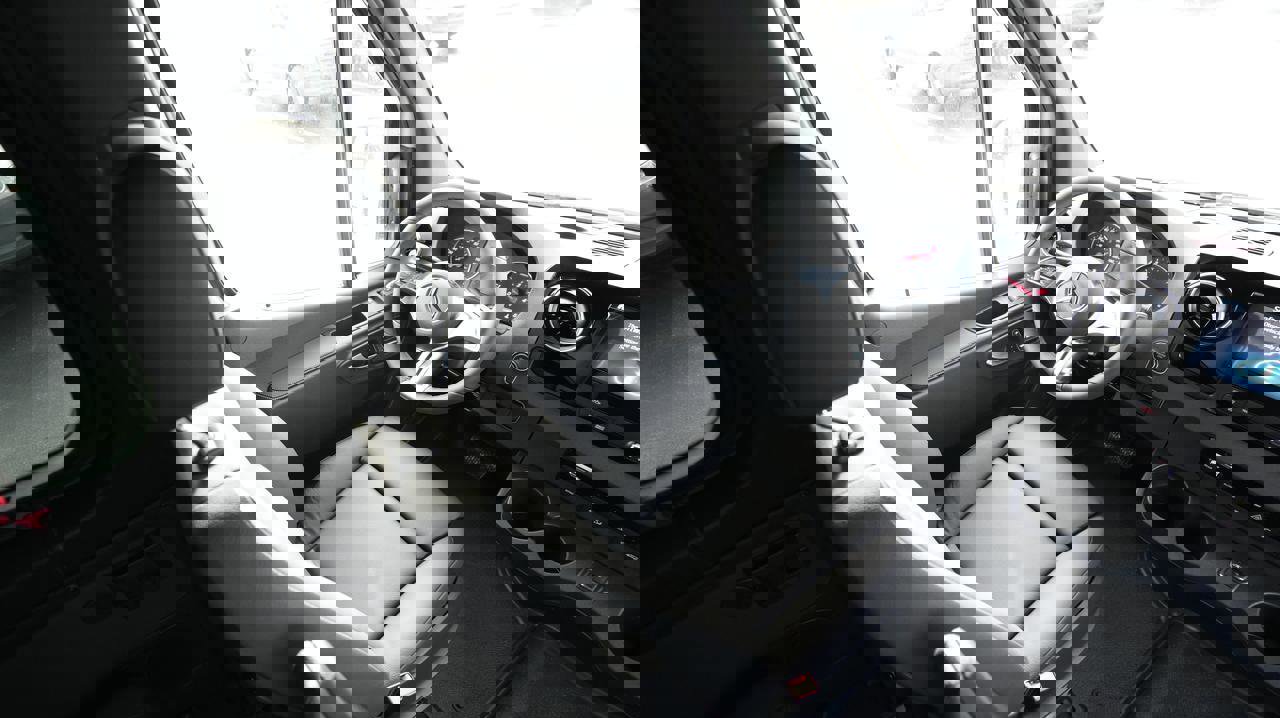 New 2026 Mercedes-Benz Sprinter 2500 image 13