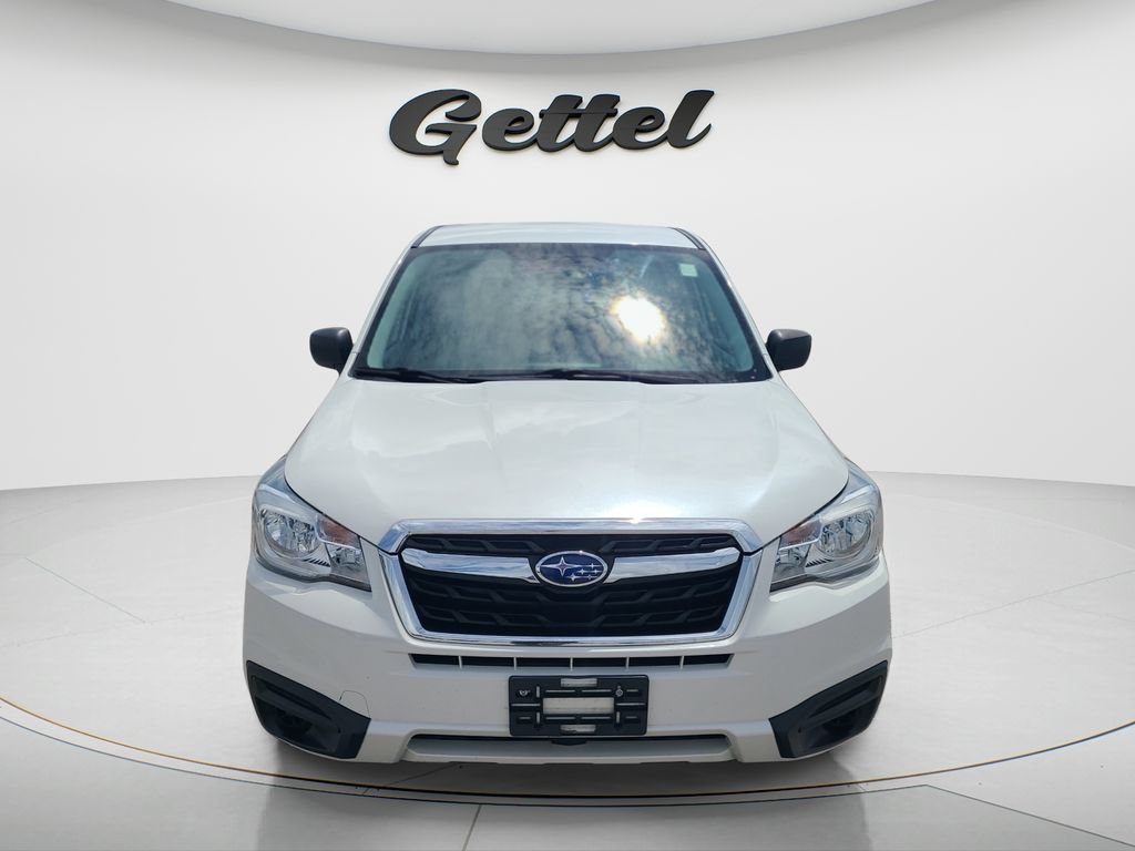 Used 2018 Subaru Forester 2.5i AWD/4WD image 2
