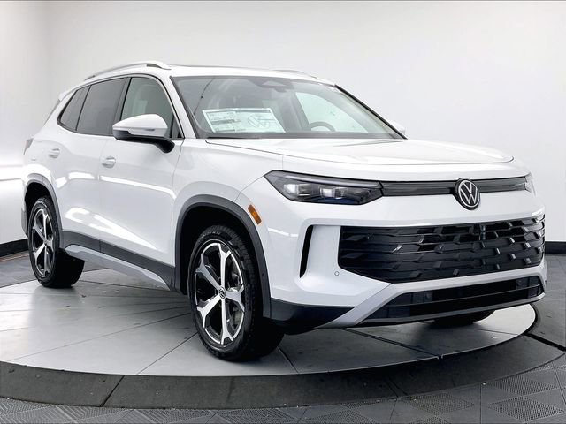 New 2026 Volkswagen Tiguan SE