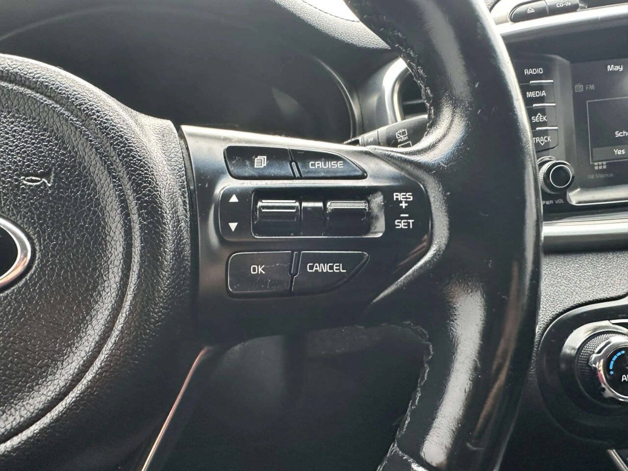 Used 2017 Kia Sorento EX AWD/4WD image 25
