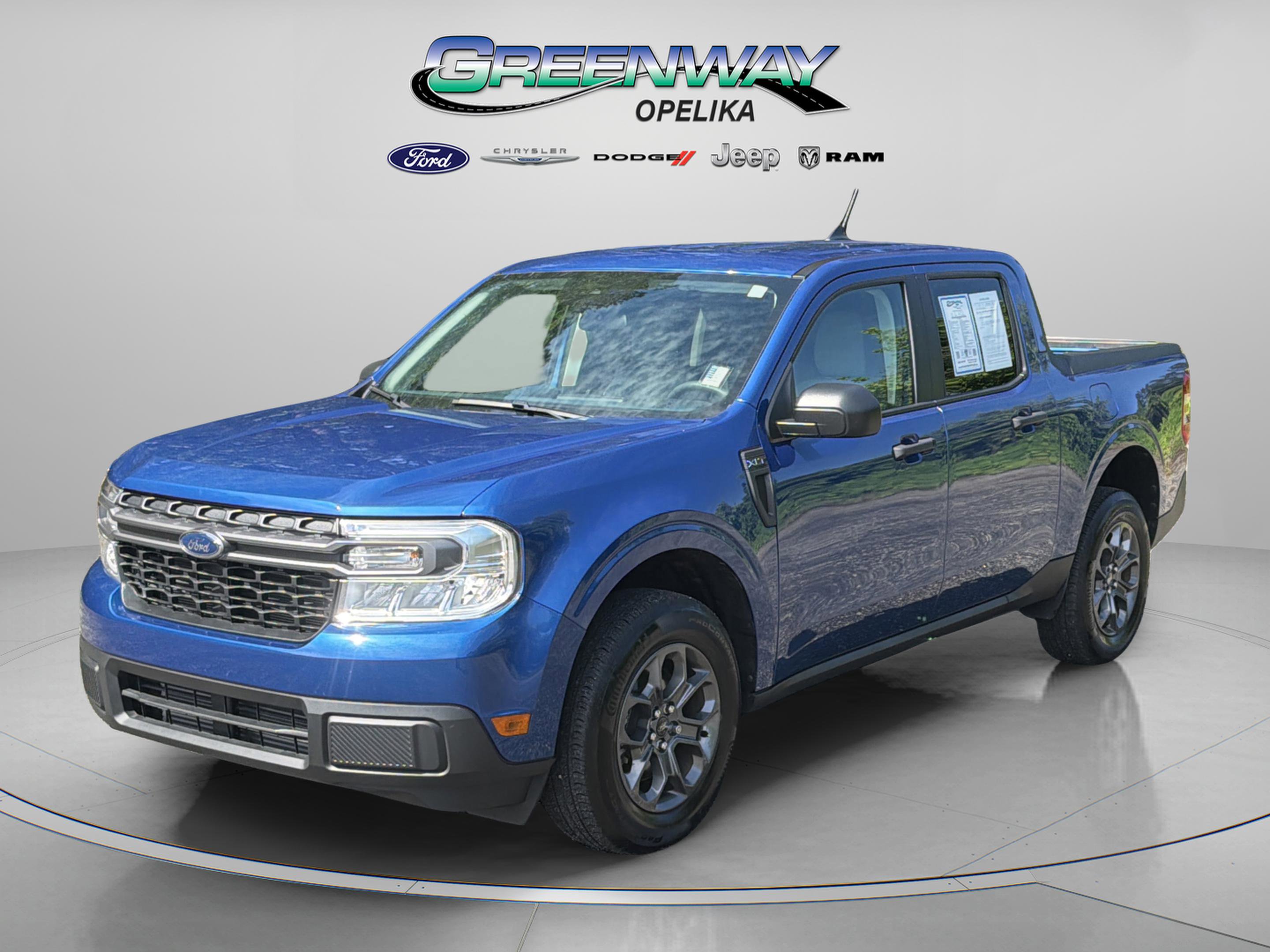 Used 2024 Ford Maverick XLT FWD image 3