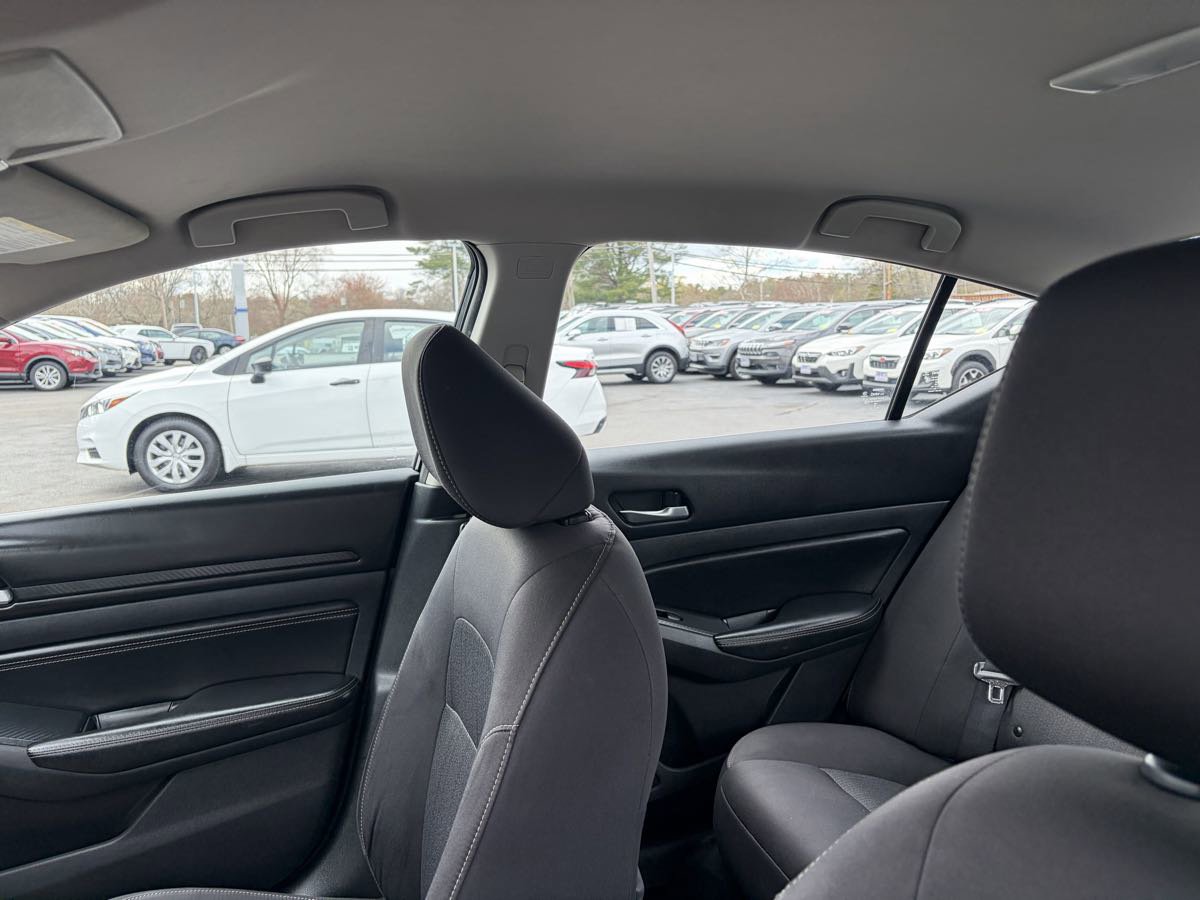 Used 2020 Nissan Altima 2.5 S FWD image 11
