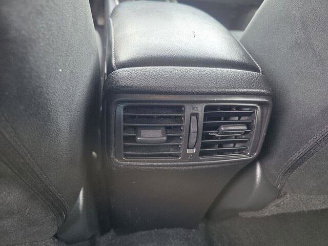 Used 2016 Nissan Rogue S w/ S Family Package FWD image 29