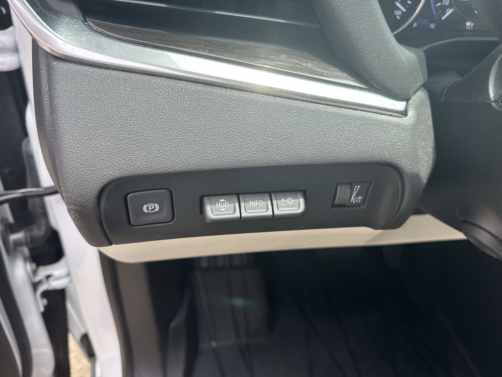 Used 2022 Buick Enclave Premium w/ Surround and Sites Package FWD image 20
