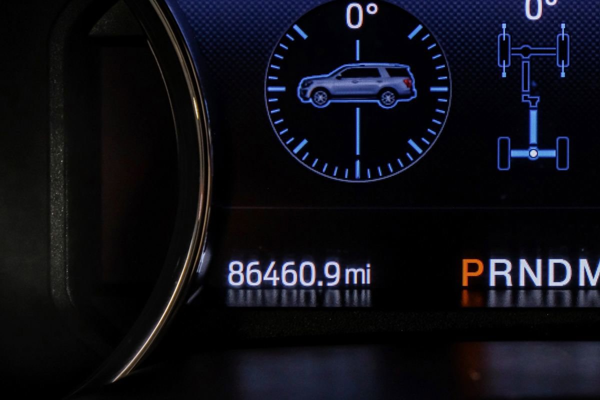 Used 2020 Ford Expedition XLT w/ Equipment Group 202A image 20