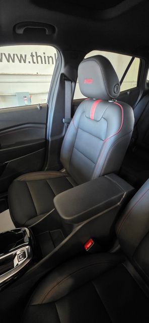 New 2026 Chevrolet Trax RS w/ Sunroof Package image 23