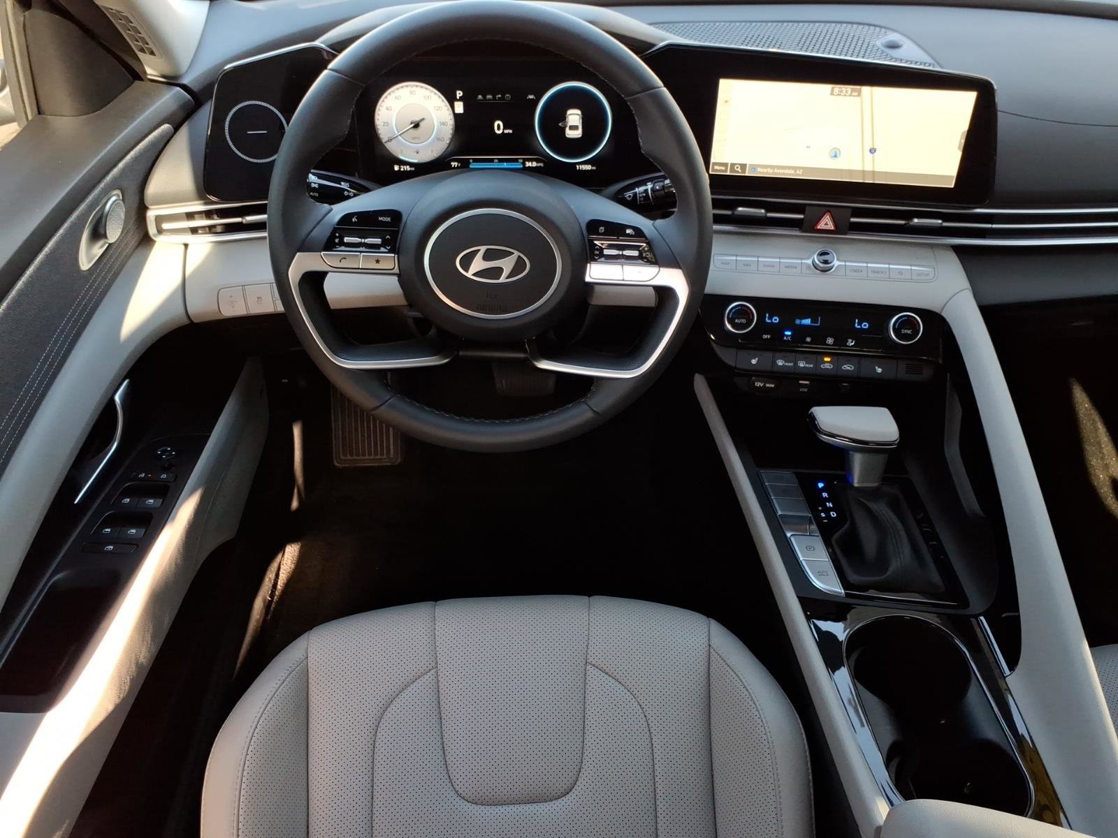 Certified 2025 Hyundai Elantra Limited FWD image 19