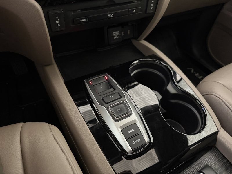 Used 2016 Honda Pilot Touring image 28