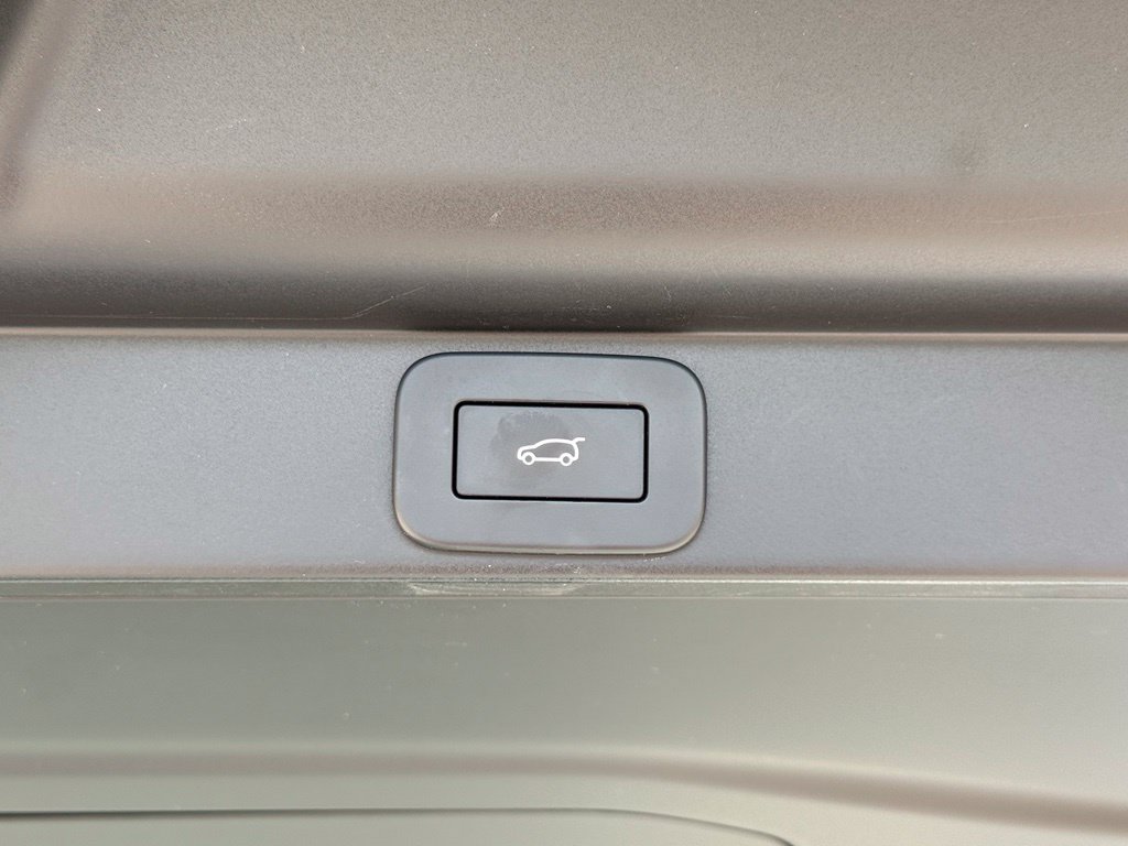 Certified 2024 Land Rover Range Rover SE AWD/4WD image 35