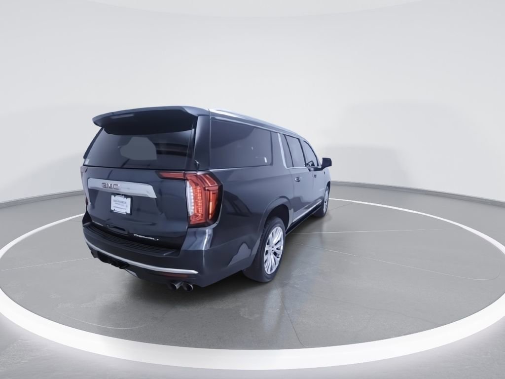 Used 2022 GMC Yukon XL Denali AWD/4WD image 9