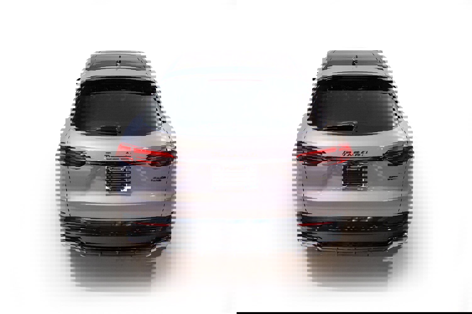 New 2025 Maserati Grecale Folgore image 6