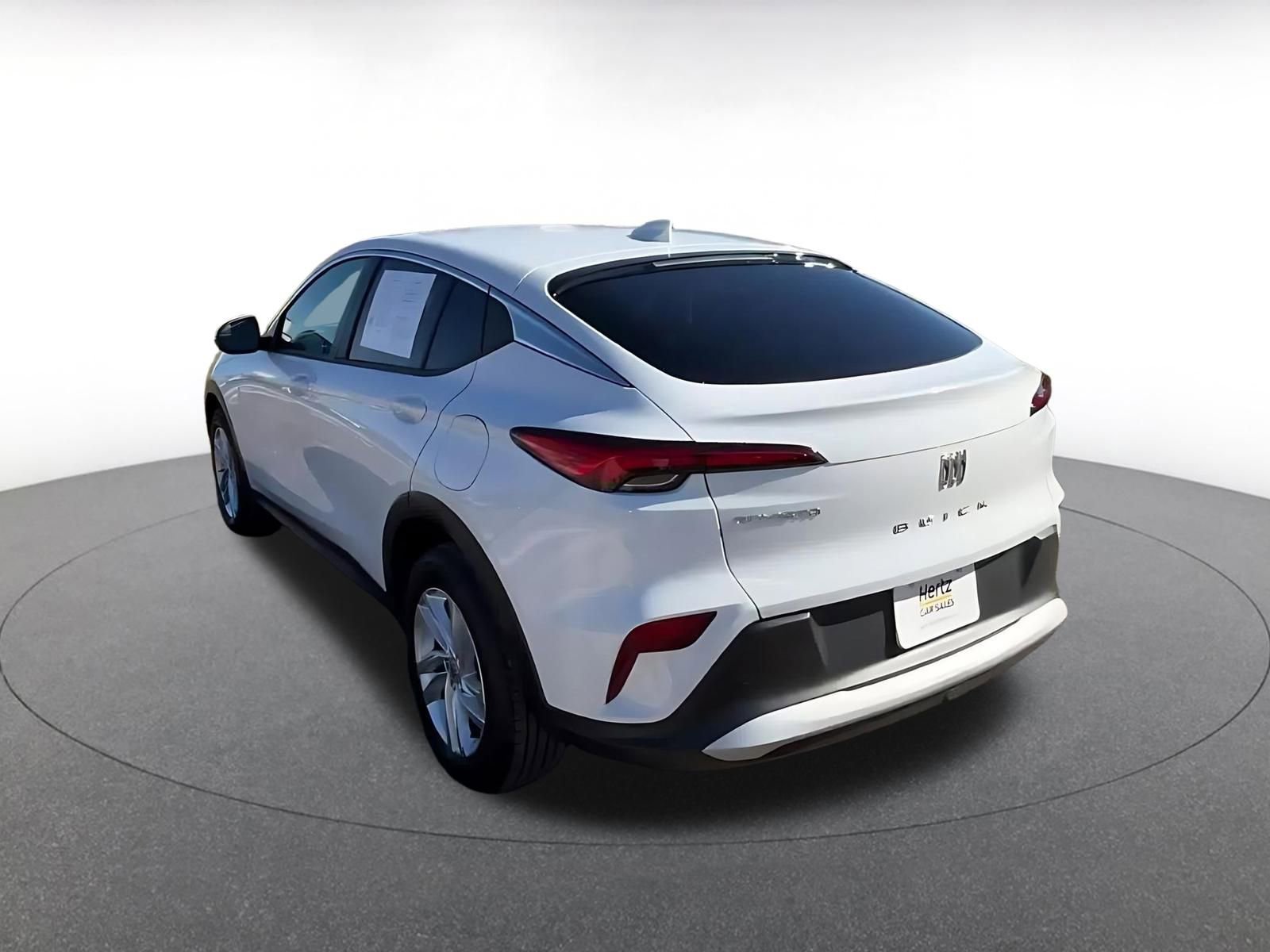 Used 2025 Buick Envista Preferred image 4