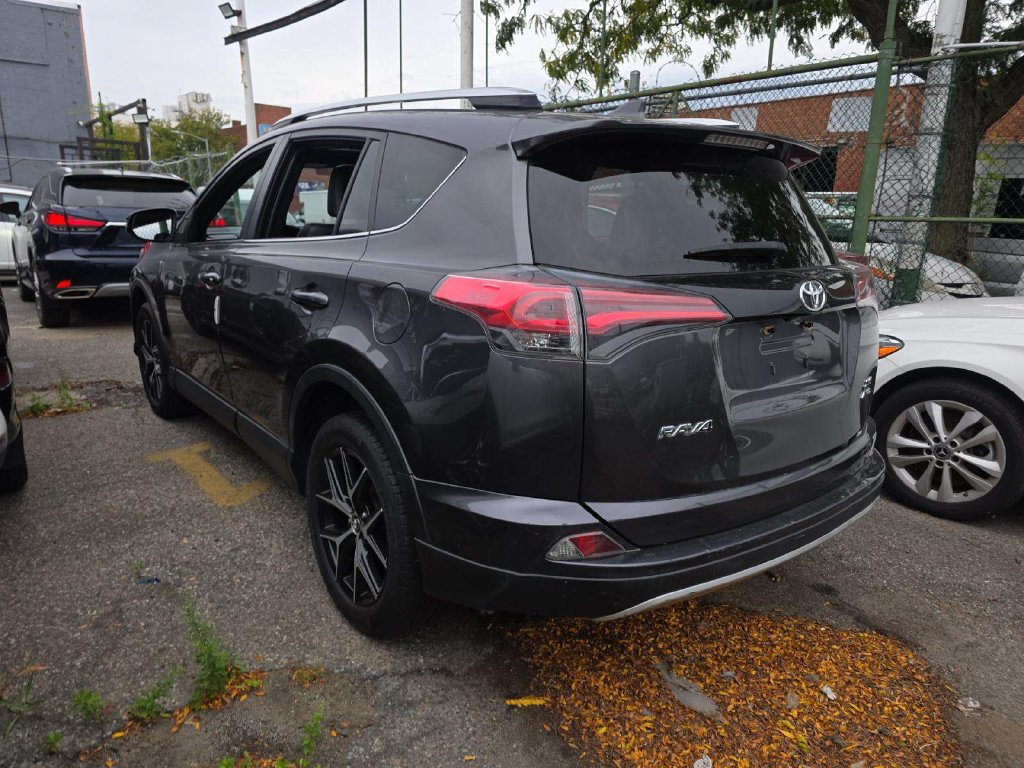 Used 2016 Toyota RAV4 SE AWD/4WD image 8