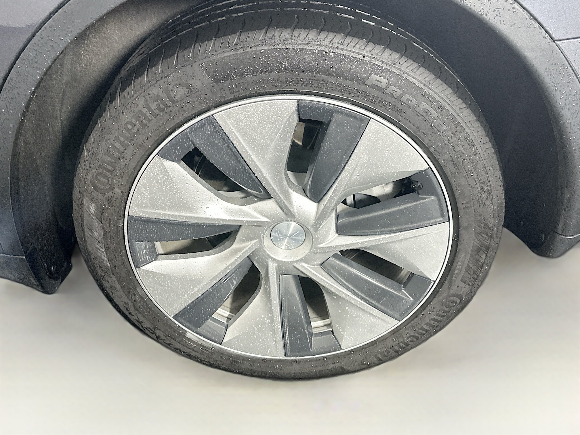 Used 2023 Tesla Model Y Long Range AWD/4WD image 11