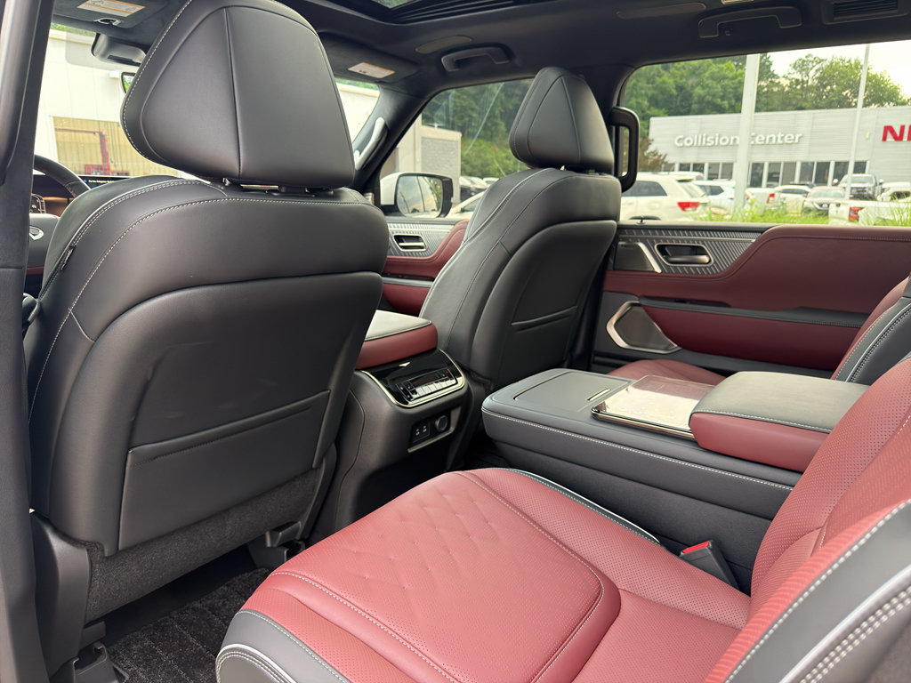 Used 2026 INFINITI QX80 Autograph w/ Premium Cargo Package AWD/4WD image 9