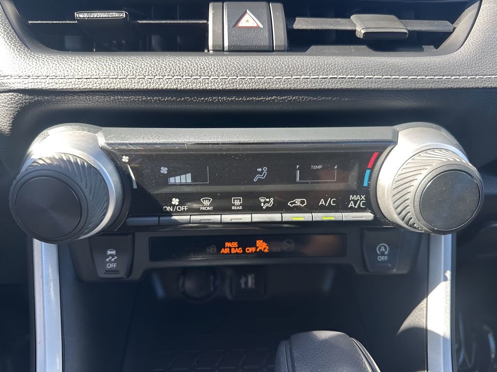 Used 2024 Toyota RAV4 LE image 17