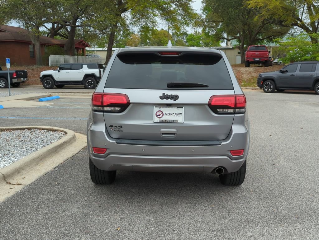 Used 2019 Jeep Grand Cherokee Altitude image 6