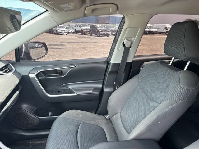 Used 2023 Toyota RAV4 LE AWD/4WD image 36