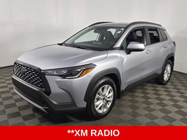 Used 2023 Toyota Corolla Cross LE FWD image 6