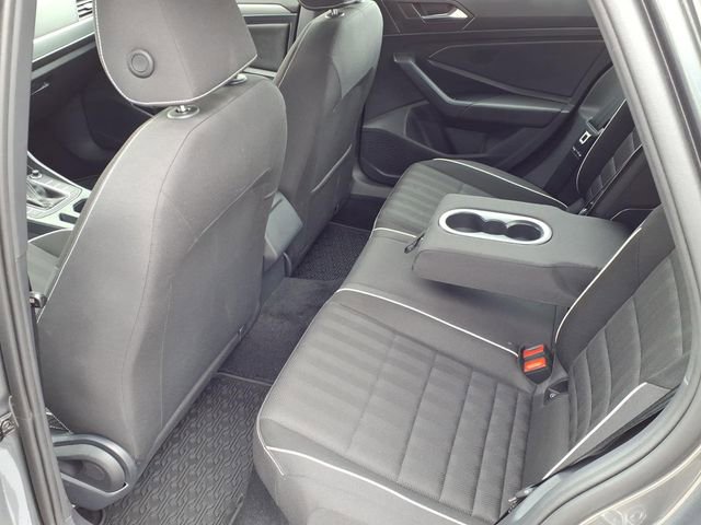 Used 2023 Volkswagen Jetta Sport image 17