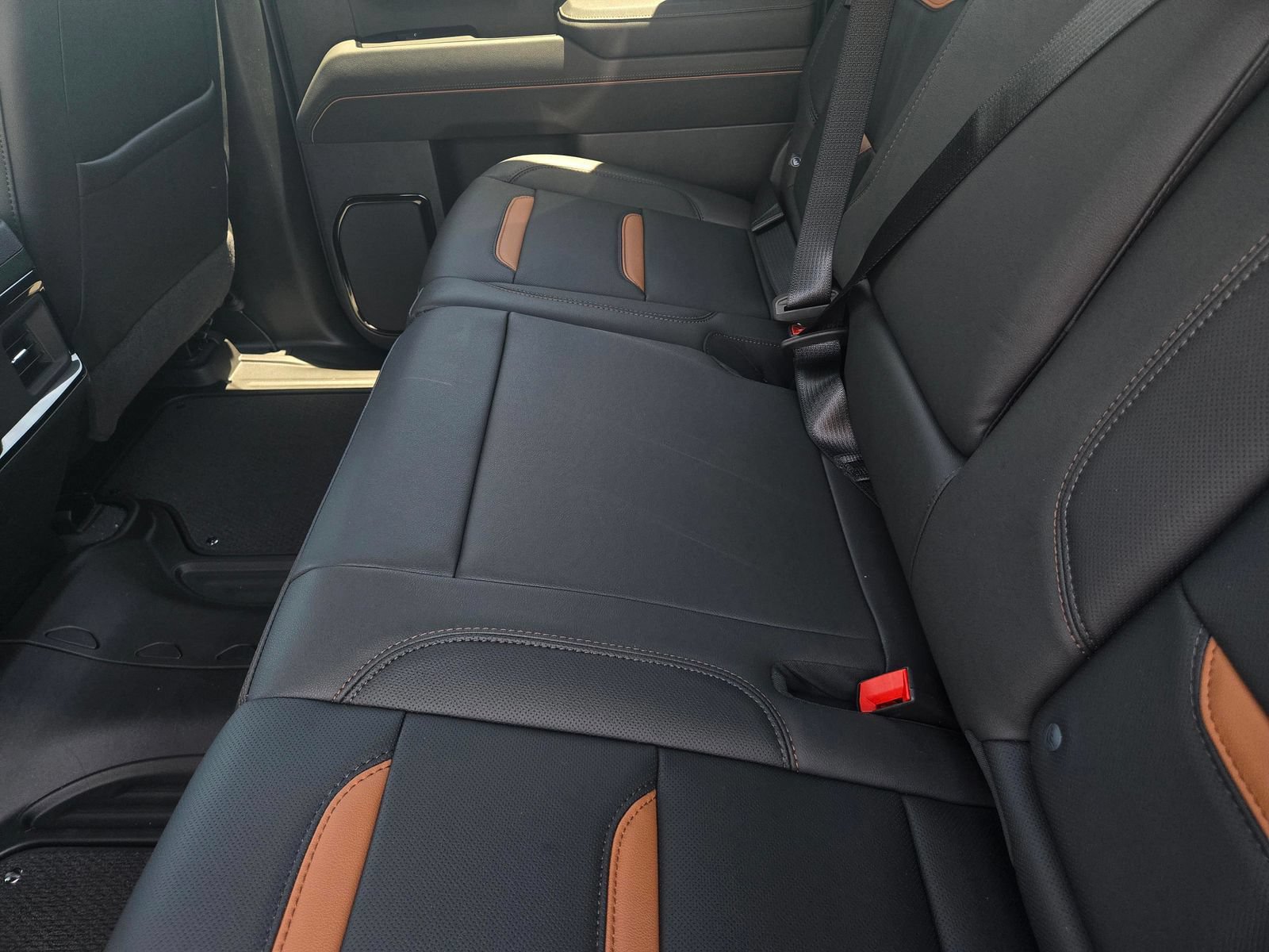 New 2026 GMC Sierra 2500 AT4 w/ Max Trailering Package AWD/4WD image 5