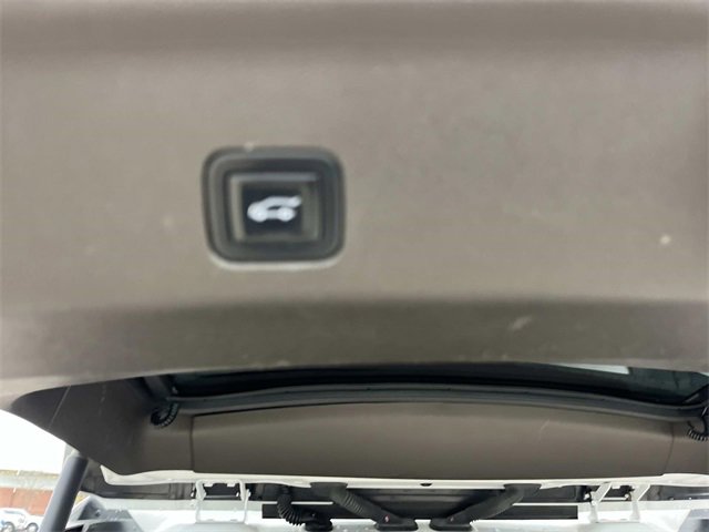 Used 2021 Chevrolet Tahoe Z71 w/ Z71 Off-Road Package image 13