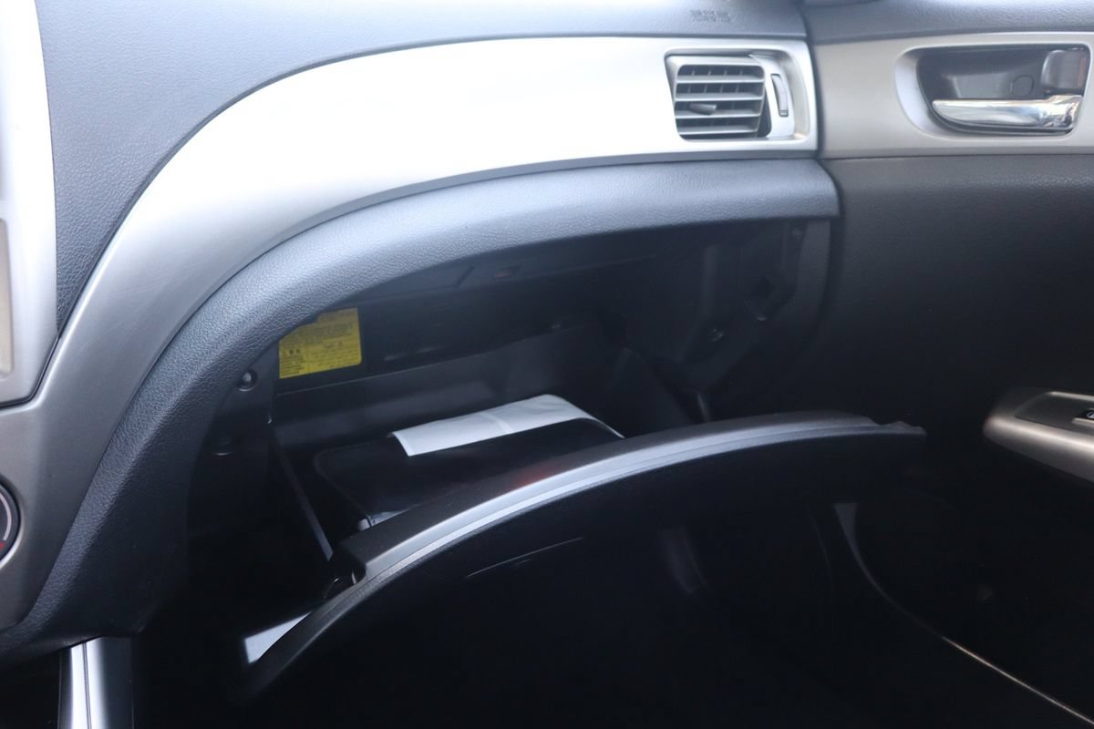 Used 2010 Subaru Impreza 2.5i Premium AWD/4WD image 37