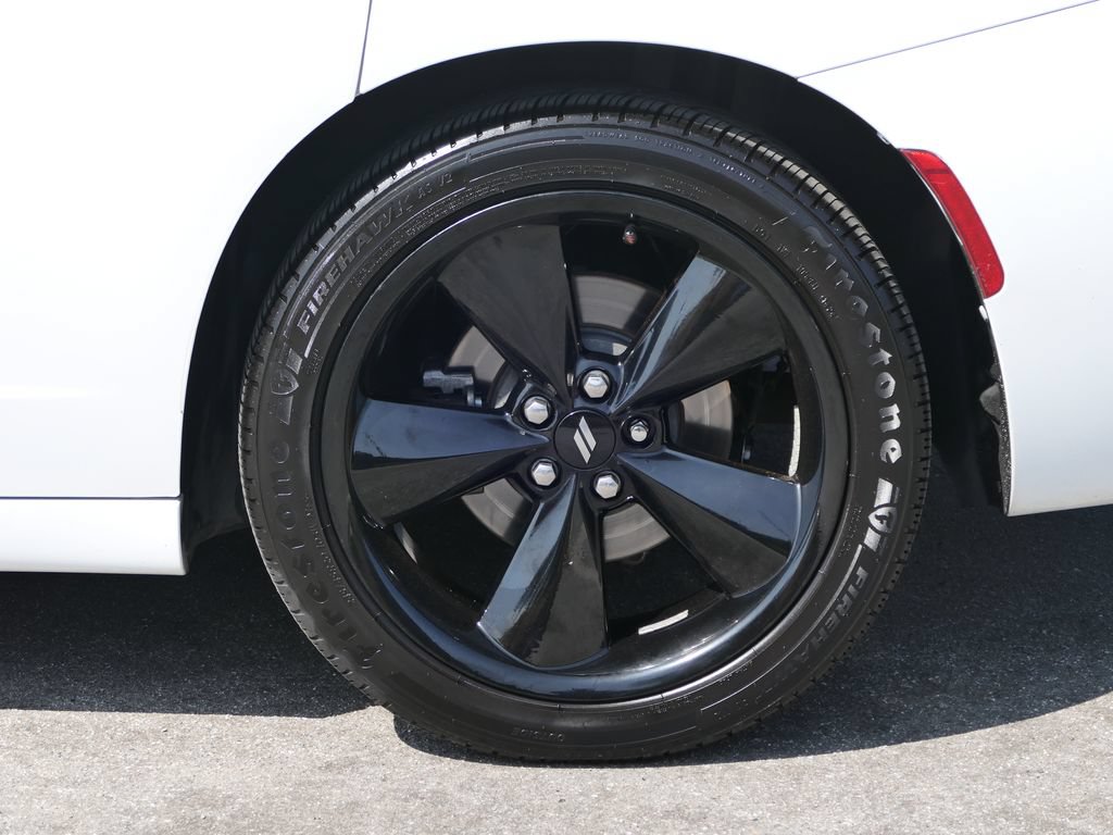 Used 2016 Dodge Charger R/T RWD image 10