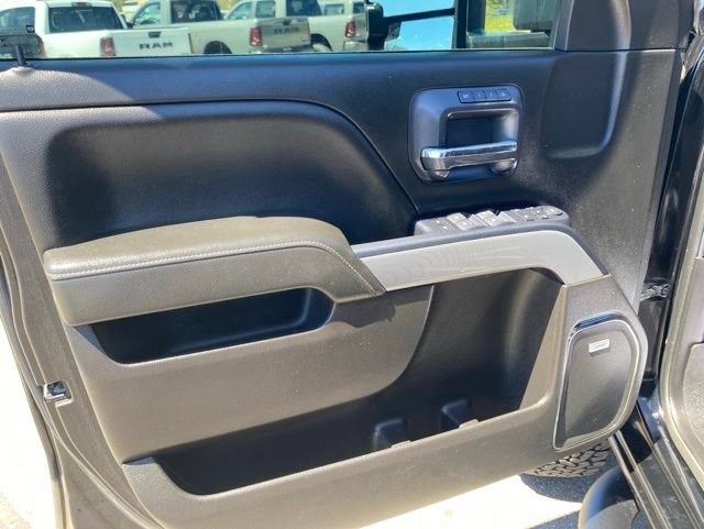 Used 2019 Chevrolet Silverado 2500 LTZ w/ Duramax Plus Package AWD/4WD image 22