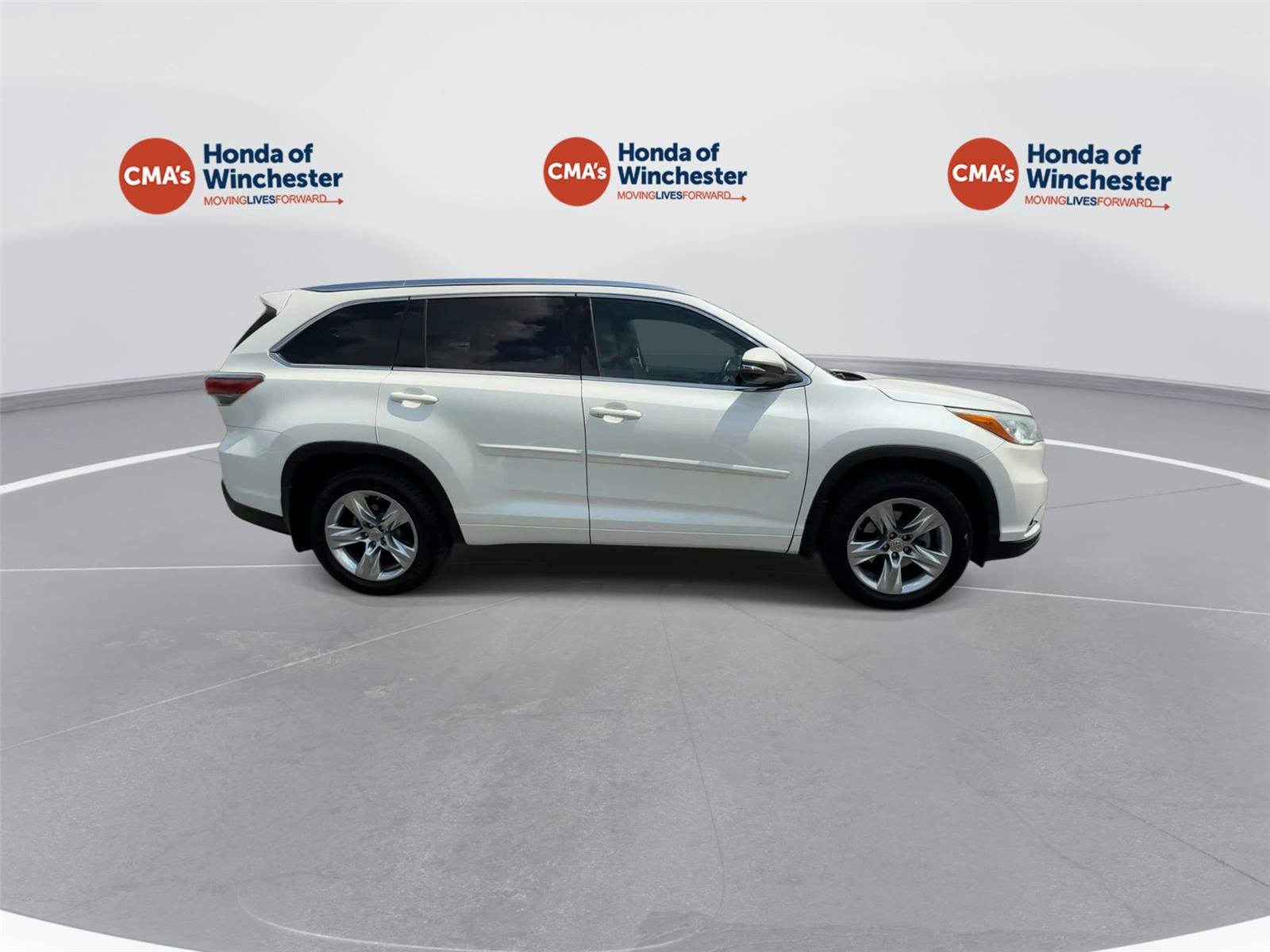 Used 2015 Toyota Highlander Limited AWD/4WD image 10
