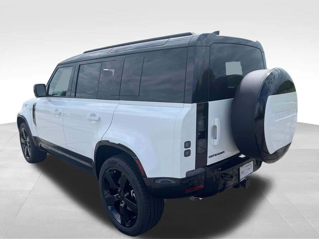 New 2026 Land Rover Defender 110 X-Dynamic SE AWD/4WD image 3