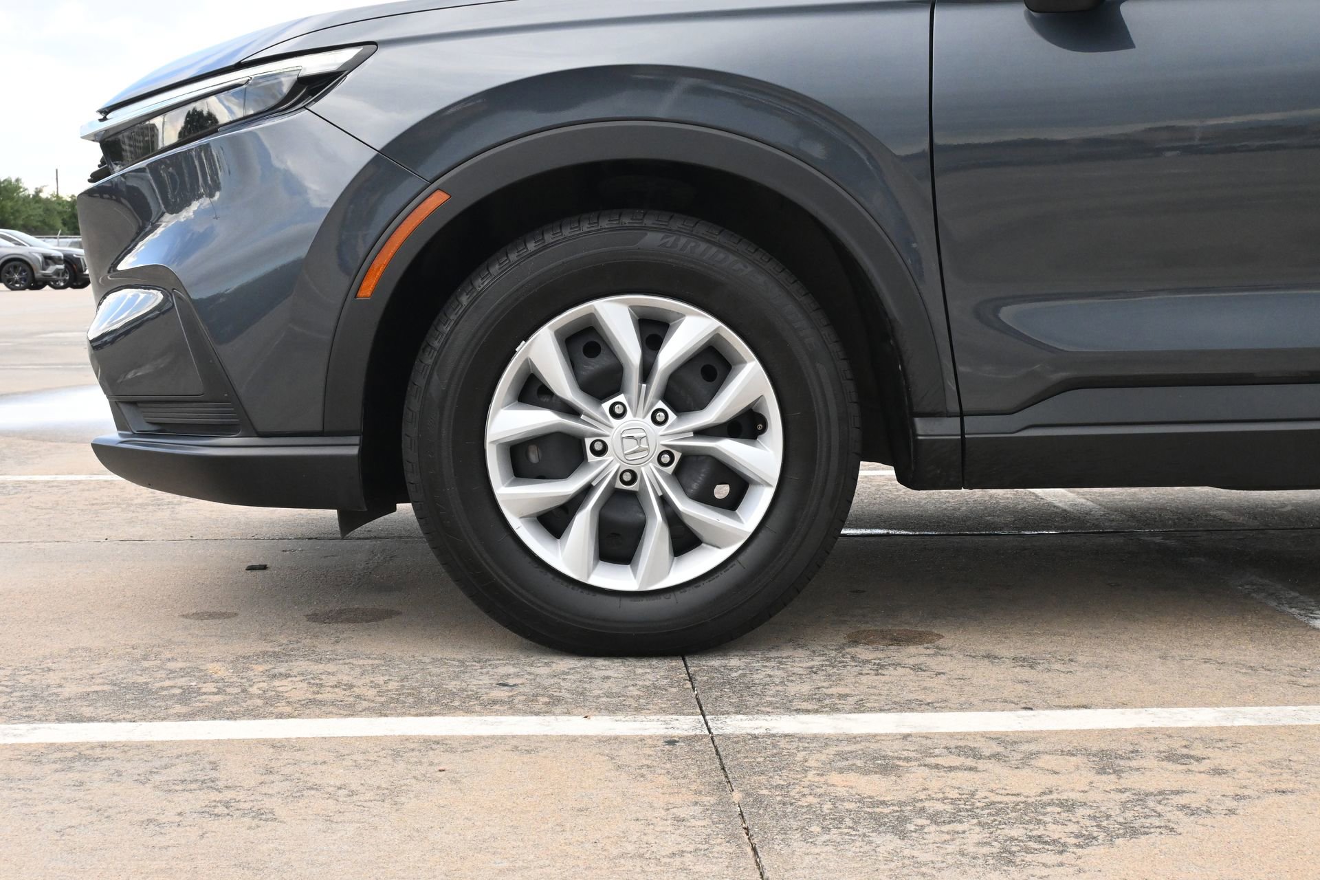 Used 2025 Honda CR-V LX image 28