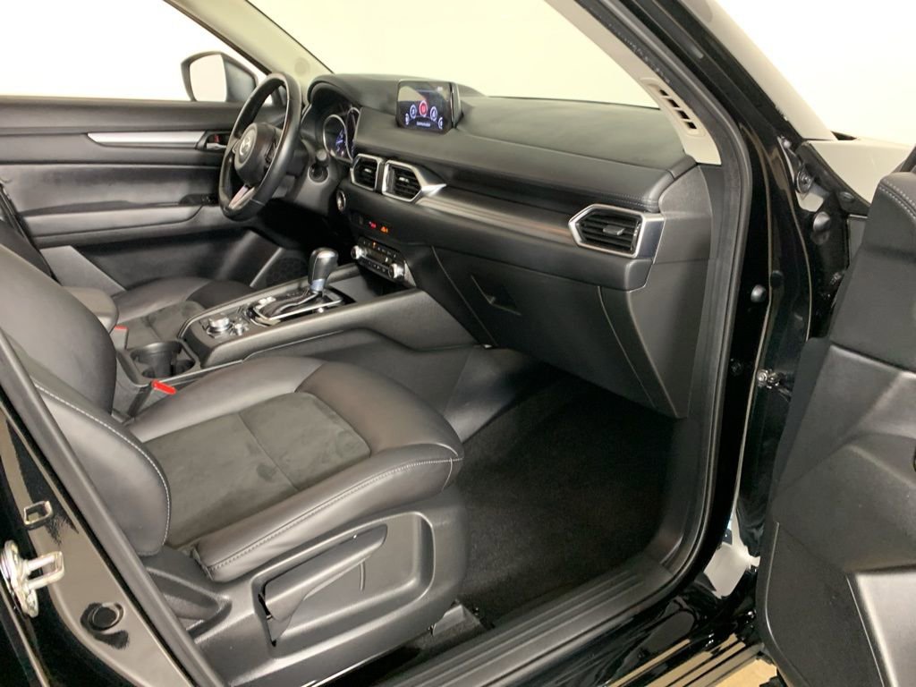 Used 2020 MAZDA CX-5 Touring image 36