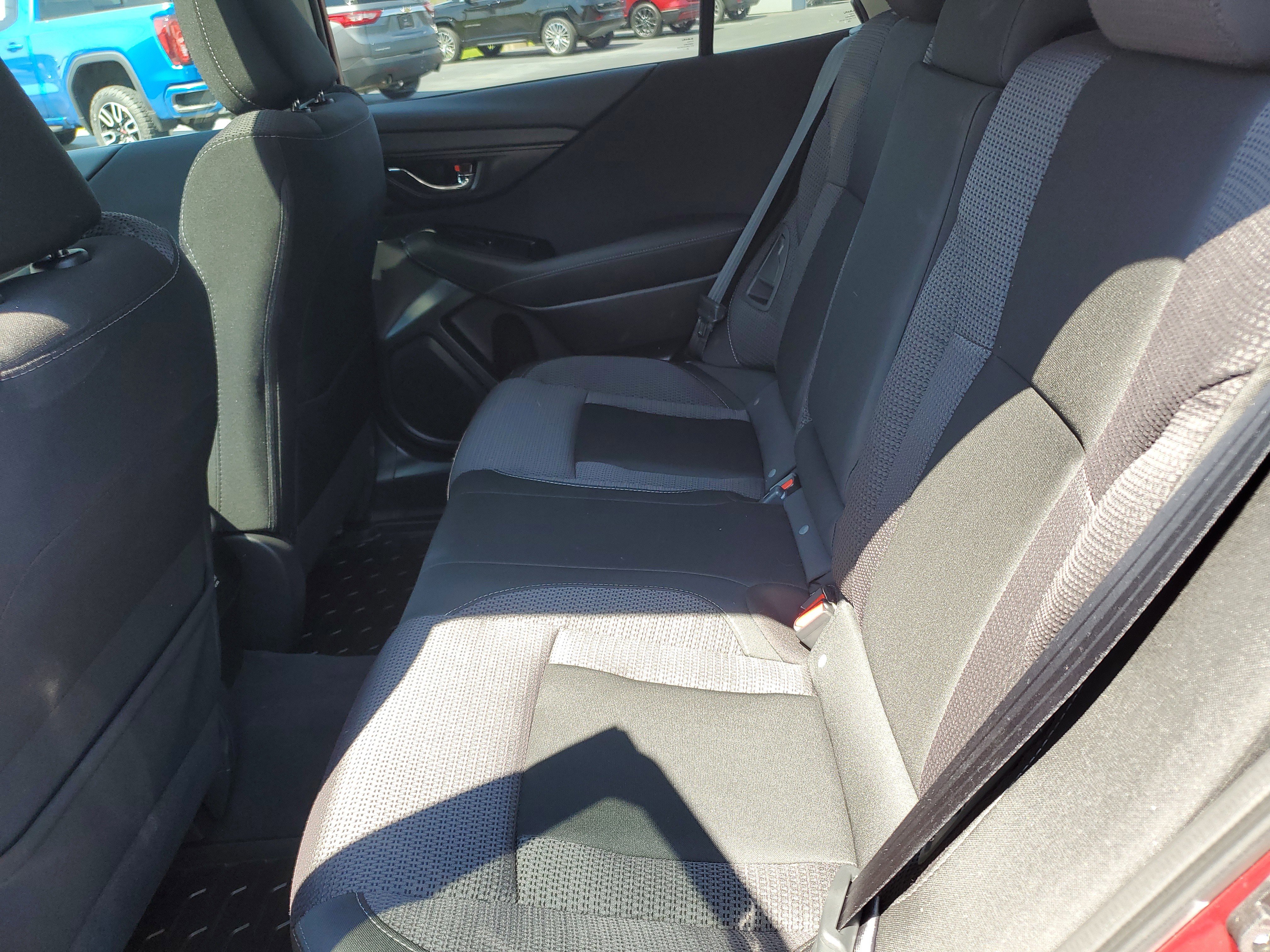 Used 2025 Subaru Outback Premium w/ Popular Package #1A image 12