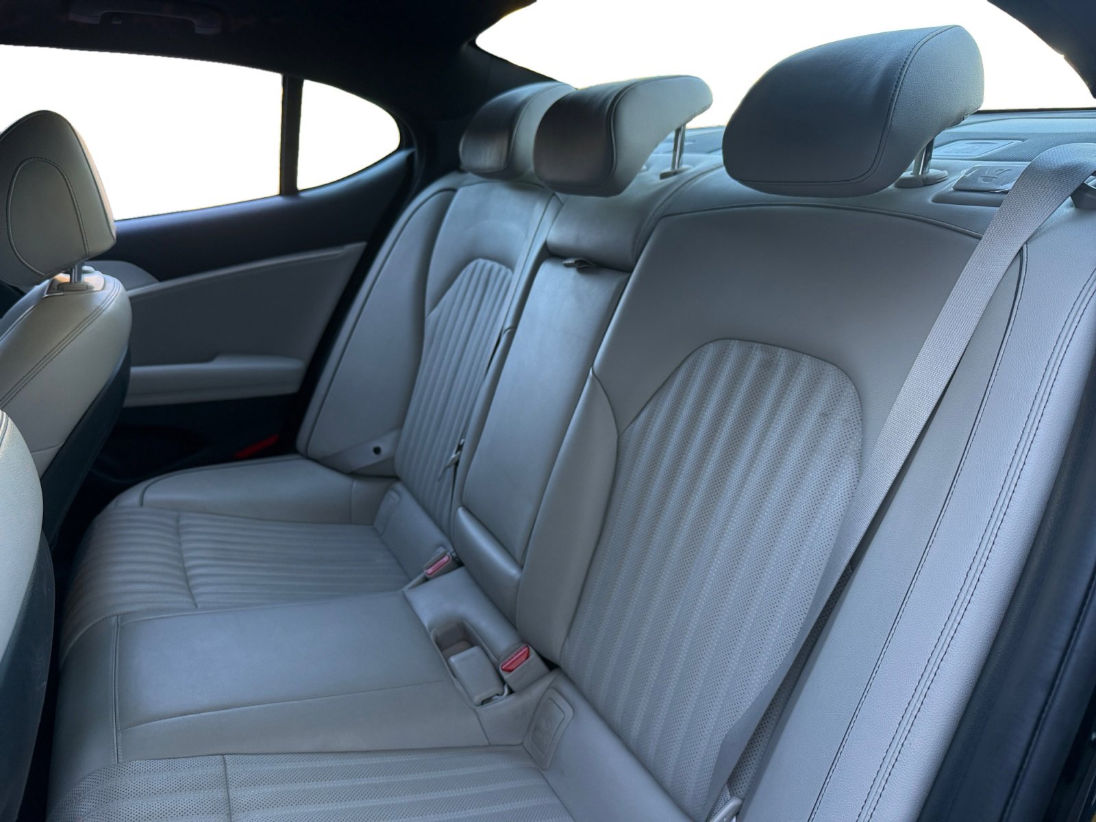 Used 2023 Genesis G70 2.0T w/ Sport Prestige Package image 13