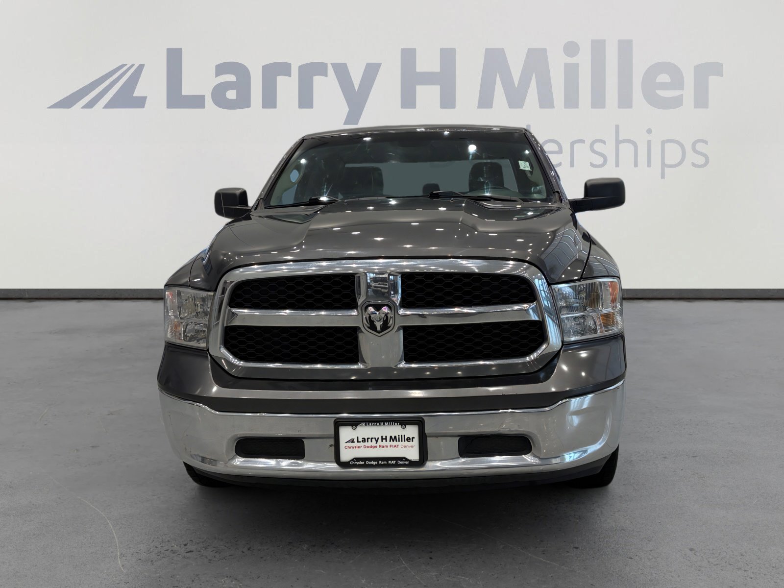 Used 2017 RAM 1500 Classic SLT AWD/4WD image 8