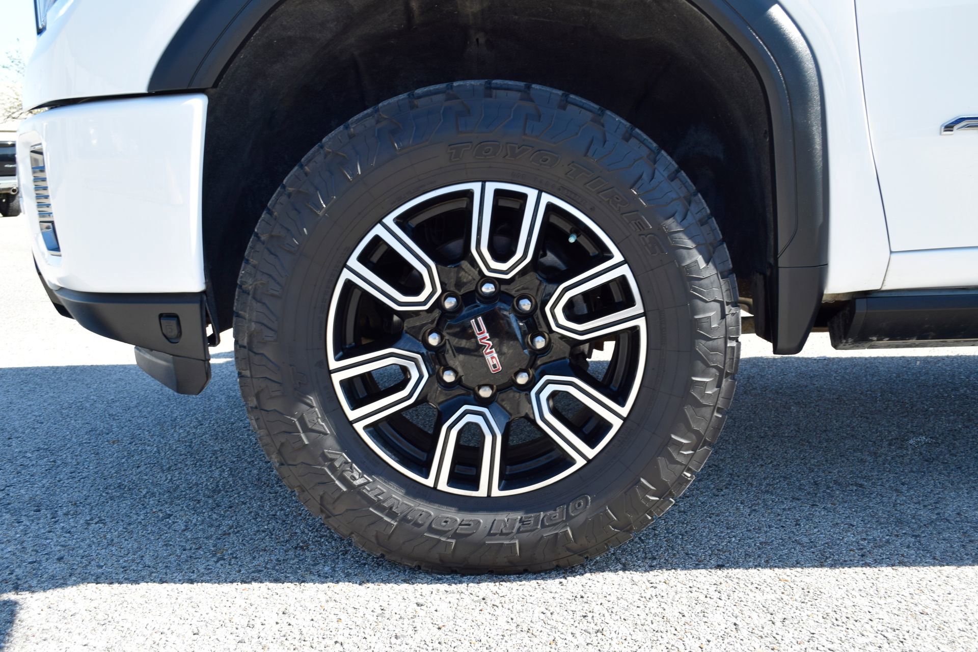 Used 2023 GMC Sierra 2500 AT4 w/ AT4 Premium Plus Package image 25