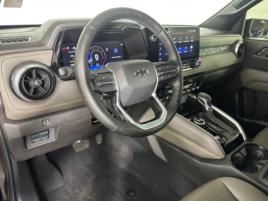 Used 2024 Chevrolet Colorado ZR2 w/ ZR2 Convenience Package III AWD/4WD image 11