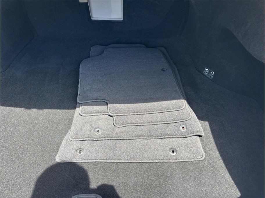 Used 2019 Genesis G80 3.8 RWD image 48