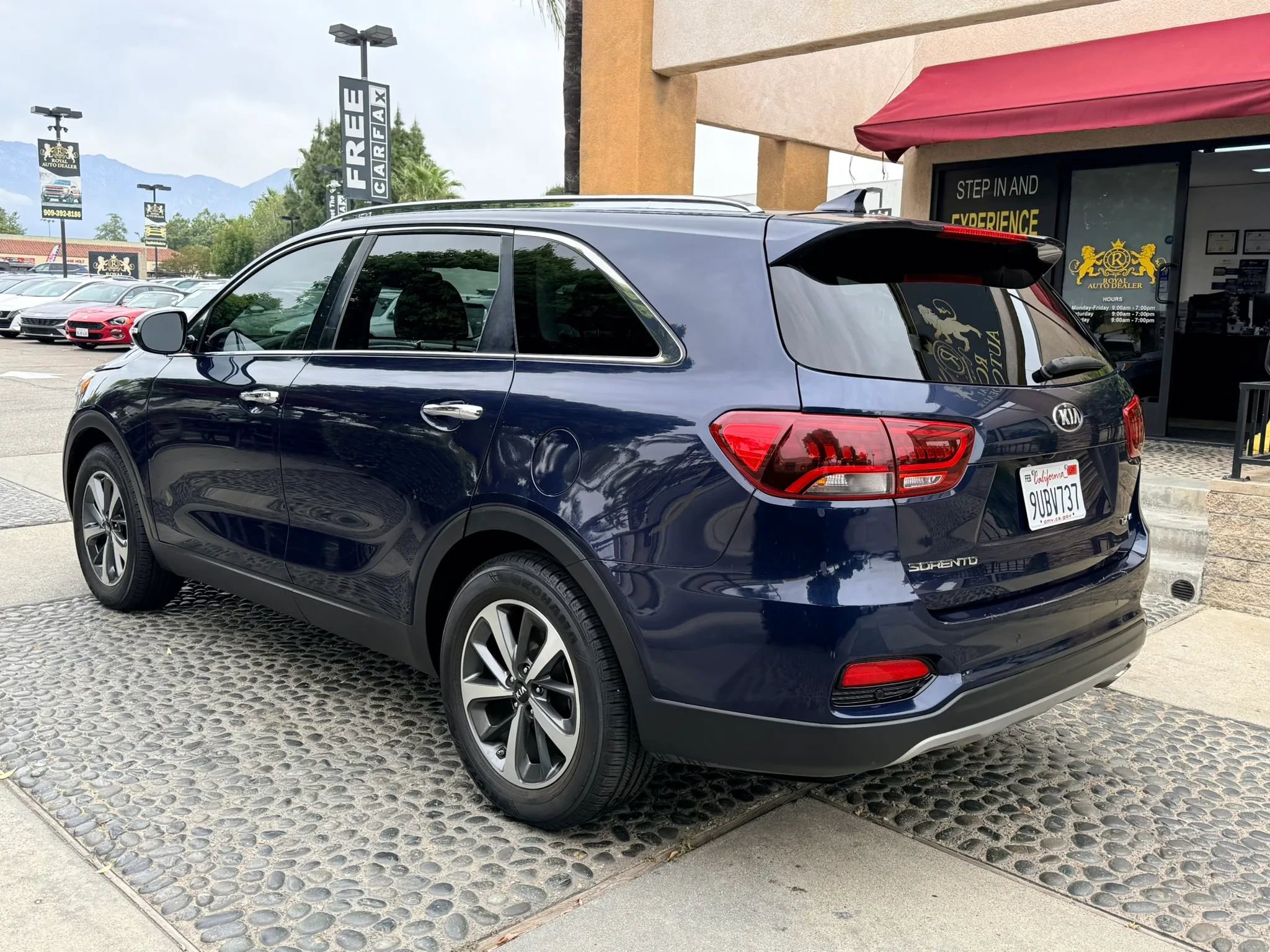 Used 2019 Kia Sorento EX w/ EX Touring Package image 7