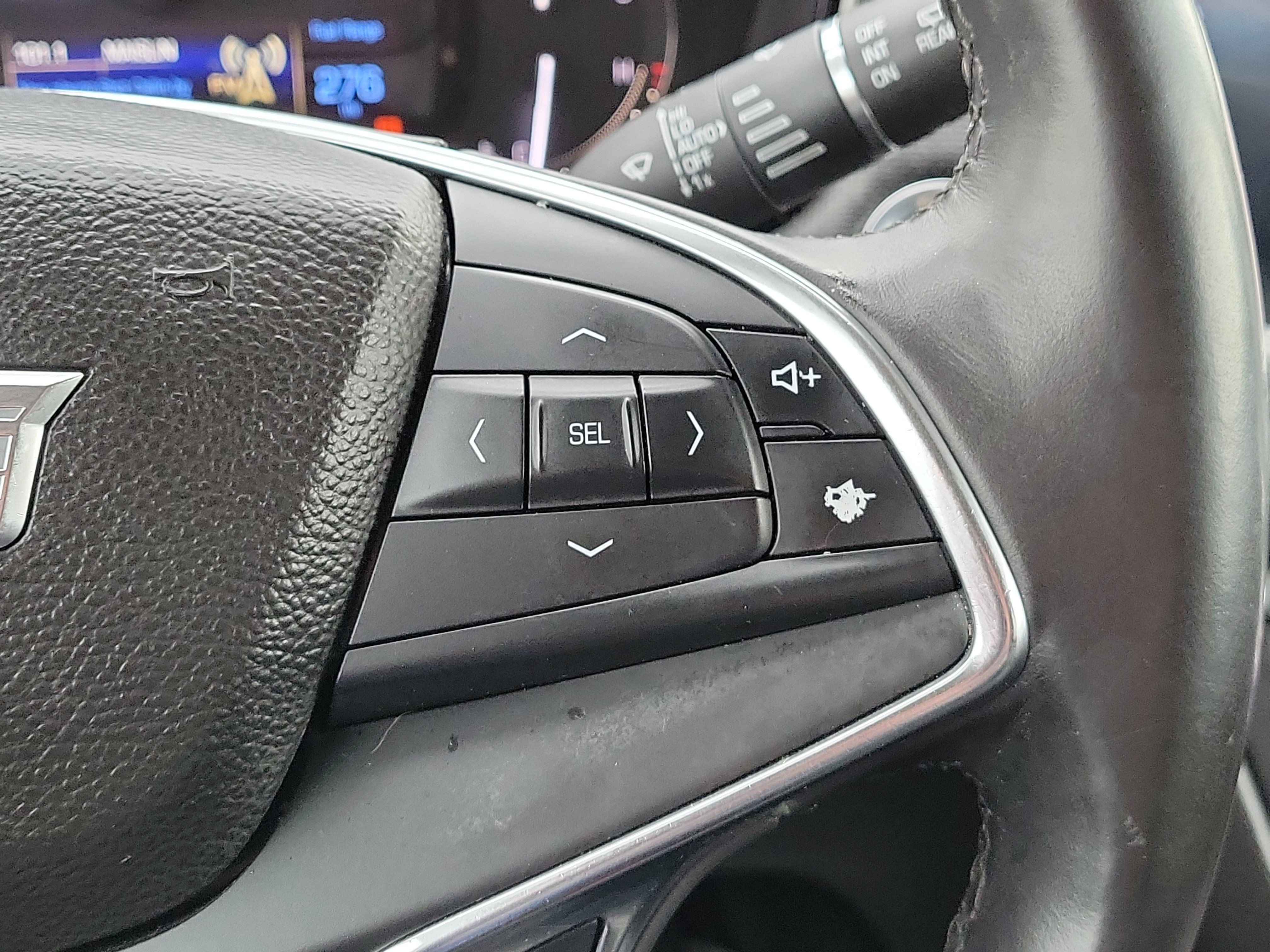 Used 2017 Cadillac XT5 Luxury image 19